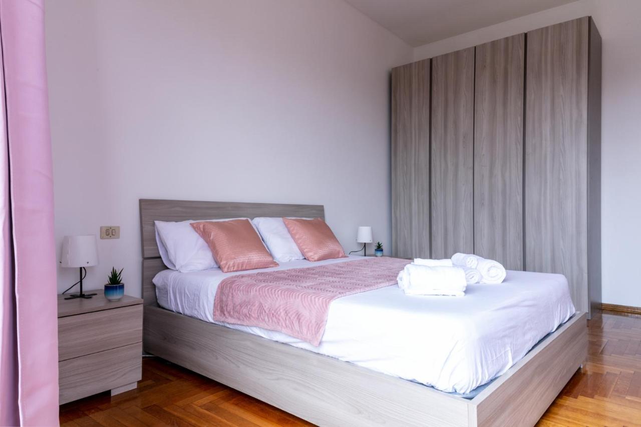 Dehomes - Luxury Grand Suite Milan Luaran gambar