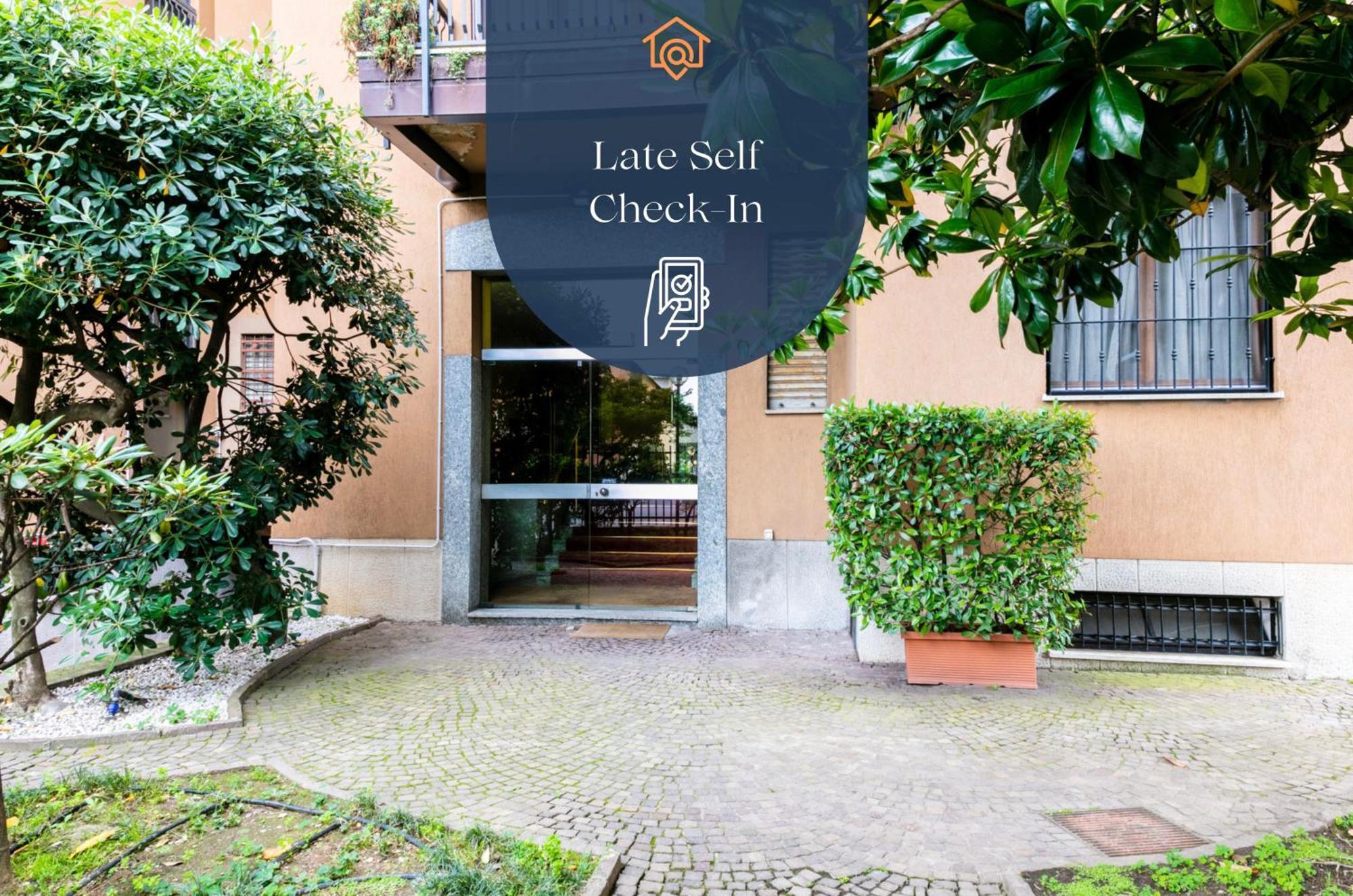 Dehomes - Luxury Grand Suite Milan Luaran gambar